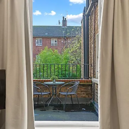 Notting Hill: Stylish 1Br With Terrace - Suite Inn London Exterior photo