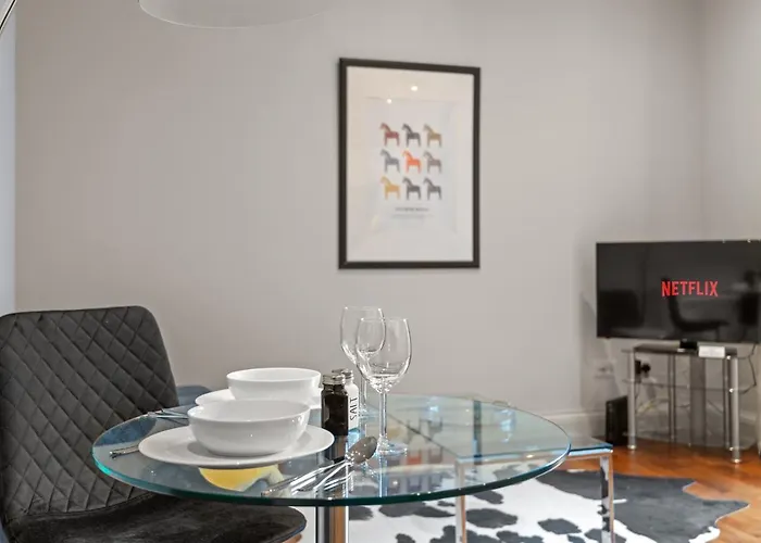 Notting Hill: Stylish 1Br With Terrace - Suite Inn