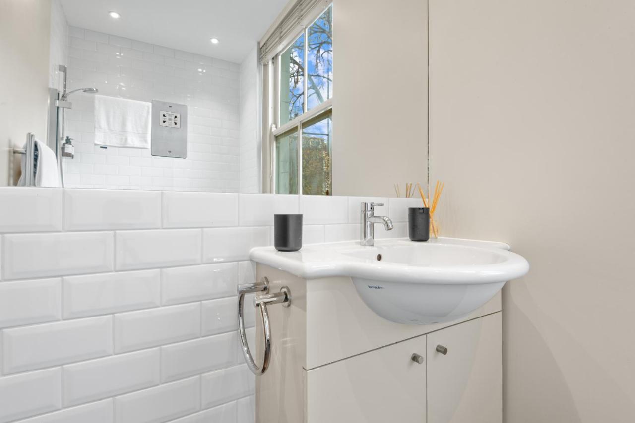 Notting Hill: Stylish 1br With Terrace - * London